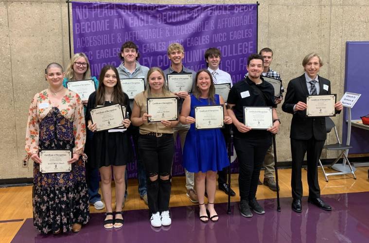 IVCC Agriculture scholarship recipients 